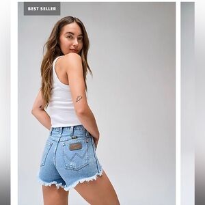 Wrangler Light Wash Jean Shorts (Size 27)